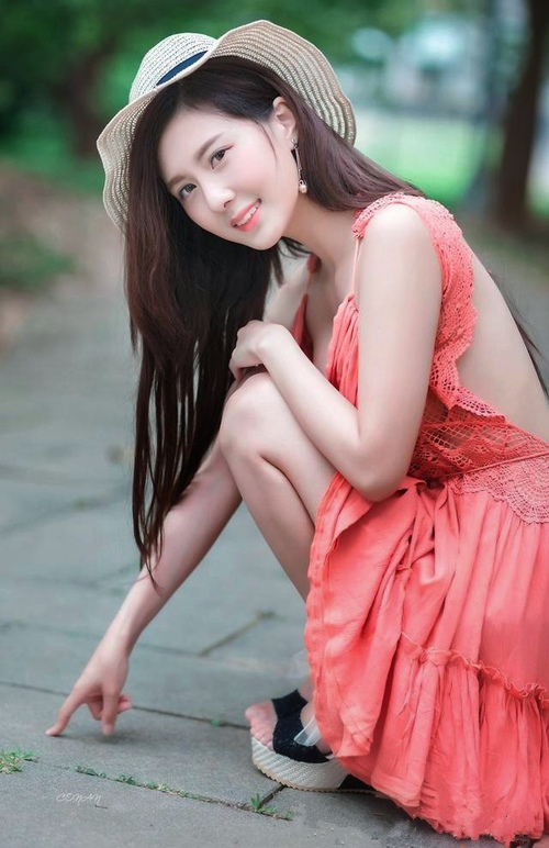 荷兰队在欧洲预赛中表现出色，晋级在即